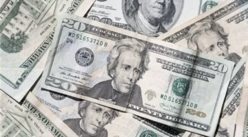 تحديثات الصرف.. سعر الدولار أمام الجنيه في البنوك المصرية خلال تعاملات الأربعاء